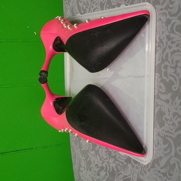 Esprit Leather Heels - Picture 3 of 3